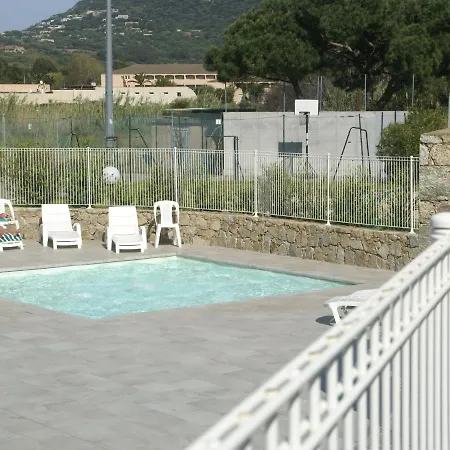 Cosy Cottage In Luc Sur Mer With Private Terrace Villa *