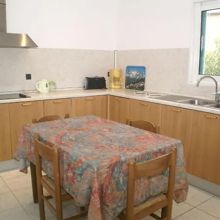Cosy Cottage In Luc Sur Mer With Private Terrace * Algajola (Corsica)